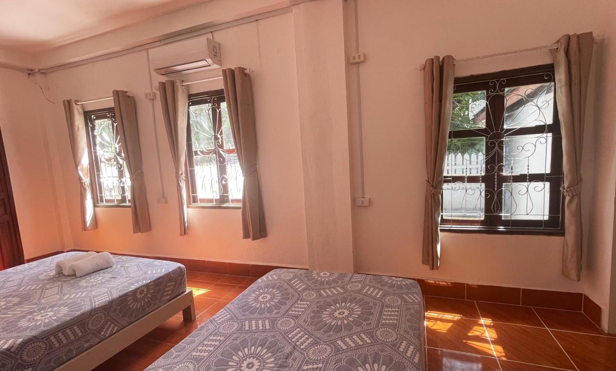 Moukdavan Guesthouse لوانغ برابانغ المظهر الخارجي الصورة